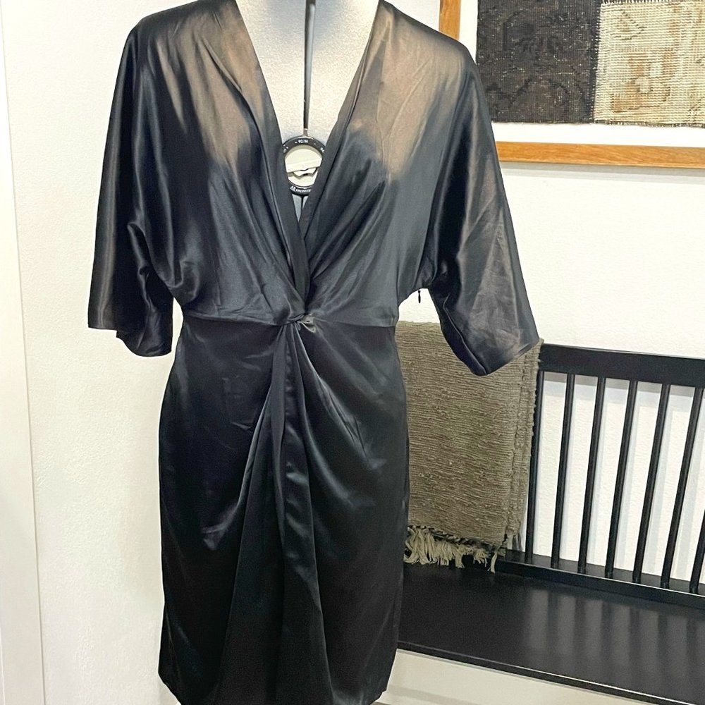 Black Laundry by Shelli Segal Women's Twist-Front Dress